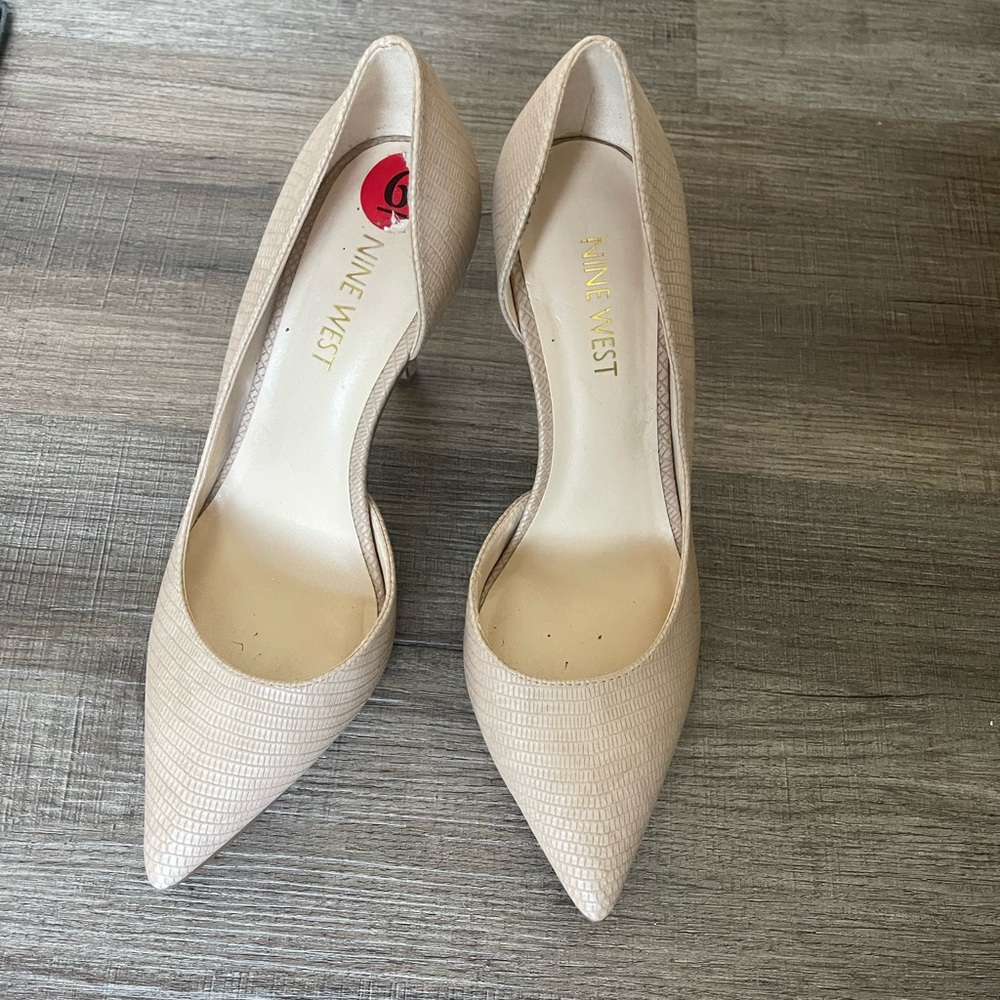 Nude Heel - Picture 2 of 2